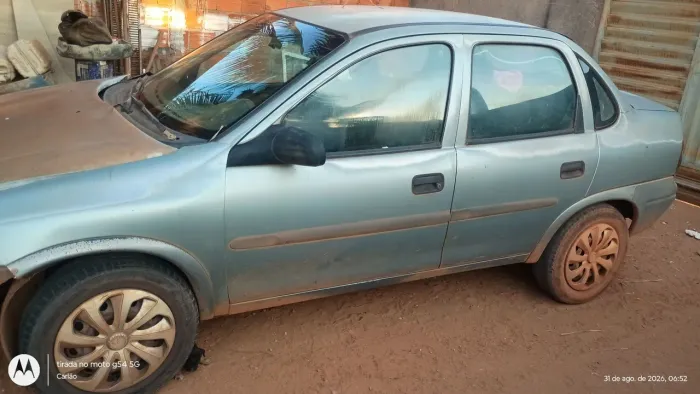 Vendo esse Corsa classic 2002 2003 isento de IPVA
