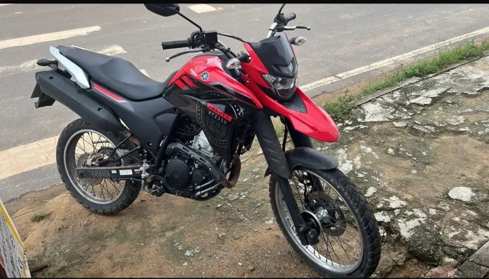 Moto xtz lander ano 2023