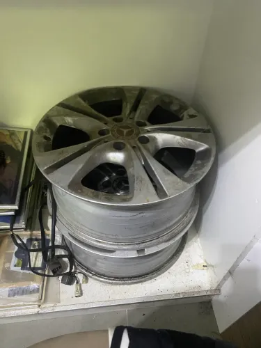 Rodas originais de Mercedes C180