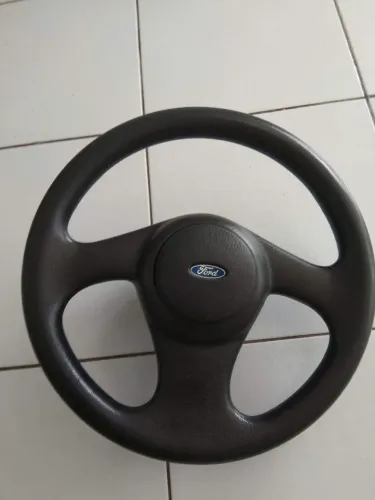 Volante Ford Escort eixo sextavado sem buzina