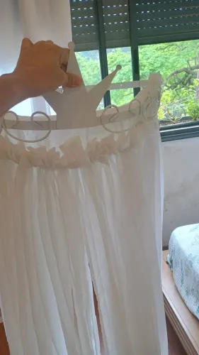 Dossel elegante para quarto infantil