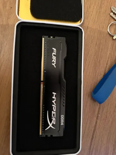 Memória RAM HyperX 8GB DDR4 3200MHz