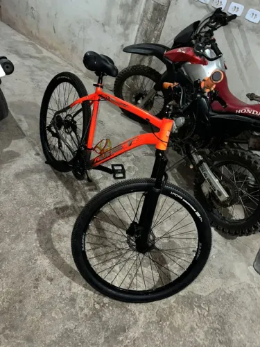 Bicicleta aro 29 freio a disco óleo com nota fiscal na garantia