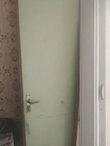 Portas em madeira usadas