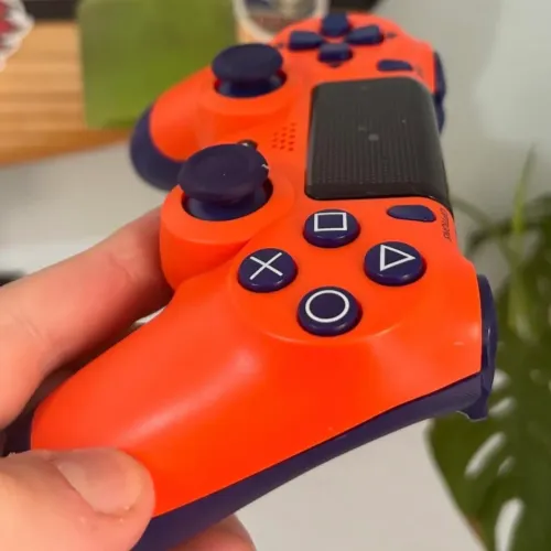 Controle PS4 - laranja com roxo