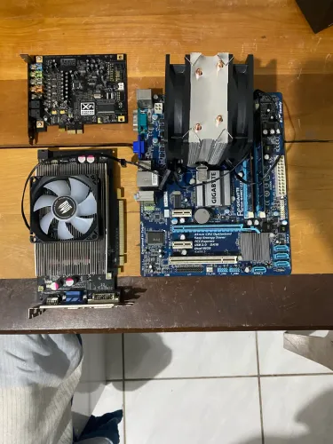 Kit Retrô Window XP/Vista/7 Core 2 quad + GTS 250 + Sound Blaster X-Fi