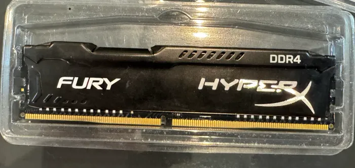 Memória RAM Hyperx Fury (DDR 4 2400 ) 2 unidades ( 16GB)