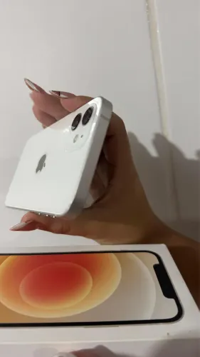 iPhone 12 branco