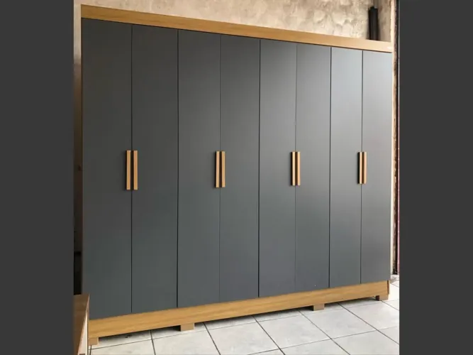 Guarda roupa de casal, Lançamento!