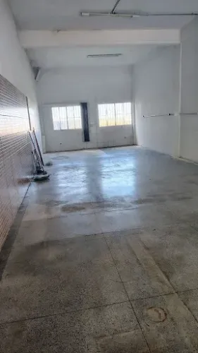 Salão para alugar, 70 m² - Calmon Viana - Poá/SP