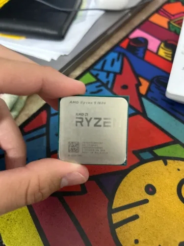 Chip Processador Ryzen 5 1600 Six-Core (Usado, porém conservado)