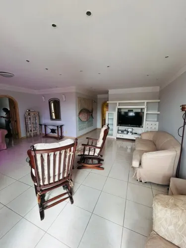 ALUGUEL de Apartamento grande de 4 quartos, no bairro Quilombo, em Cuiabá - a poucos min d