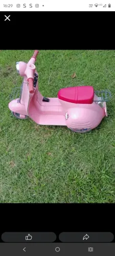 Vende-se uma moto elétrica infantil 