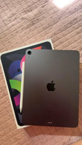 iPad Air 4 64GB Completo + Caneta ? Sem Detalhes
