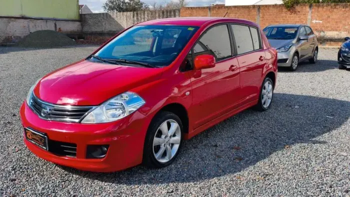 Nissan Tiida S 1.8/1.8 Flex 16V Mec. 2012