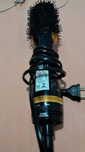 Escova secadora para cabelos