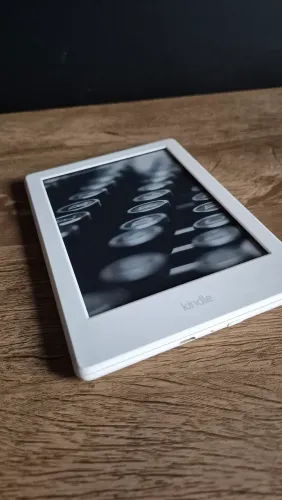 KINDLE GERAÇÃO 8°