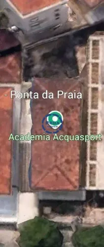 Excelente Espaço Comercial à Venda na Ponta da Praia Terreno de 313 m² | Ideal para Acade