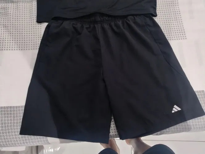 Bermuda da Adidas