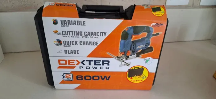 Serra Tico-Tico Dexter Power 600W 220V - Nova