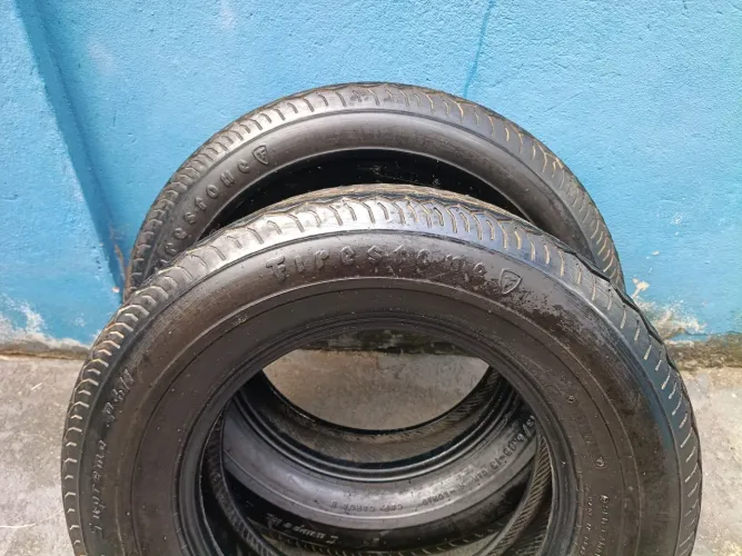 Par de pneus Firestone (campeão supremo)