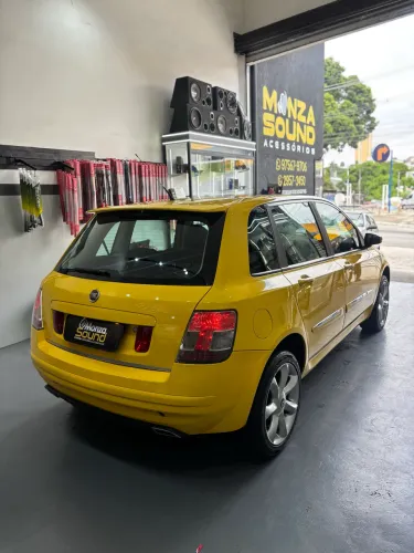 Fiat Stilo Dualogic 1.8 Sporting Flex 8V 5P 2011