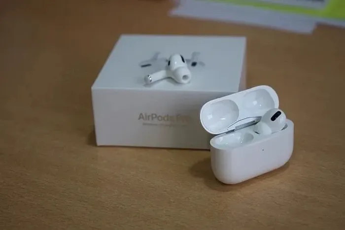 Fone de Ouvido Sem Fio 2ª Geração (AirPods Pro) - PRONTA ENTREGA