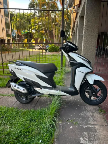 Honda elite 125 única dona 2000km
