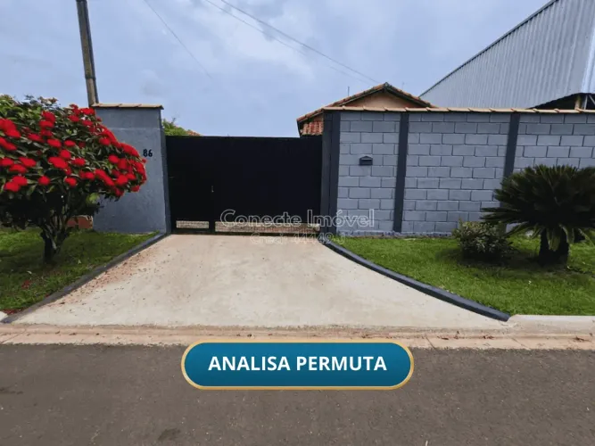 Excelente Oportunidade de investimento para rendas de aluguel - 4 Casas em um Amplo Terren