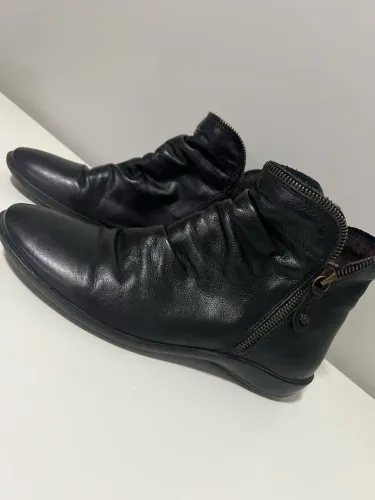 Bota couro 36 