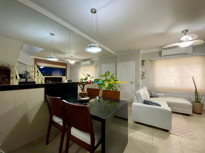 Village com 2 dormitórios à venda, 79 m² por R$ 690.000,00 - Centro - Bertioga/SP
