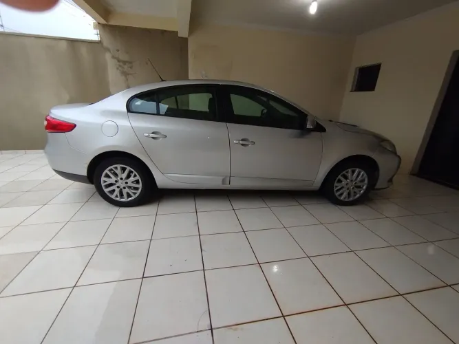 Renault Fluence Sed. Dyn. Plus 2.0 16V Flex Aut. 2017