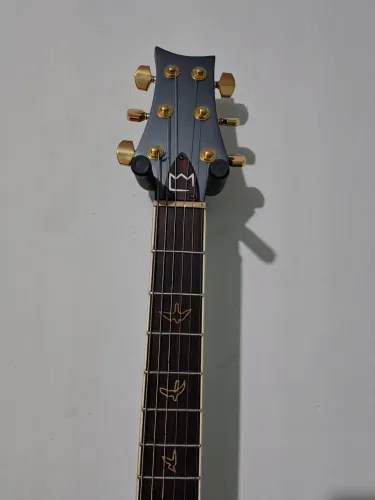 Guitarra PRS reis luthier com captadores Santana ponte PRS 