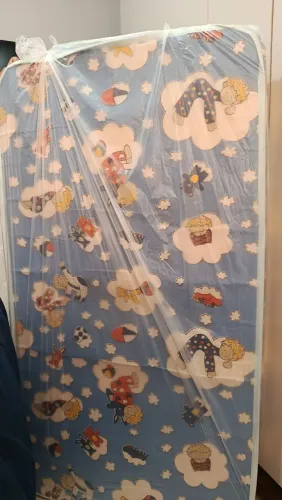 Vendo colchão para berço seminovo