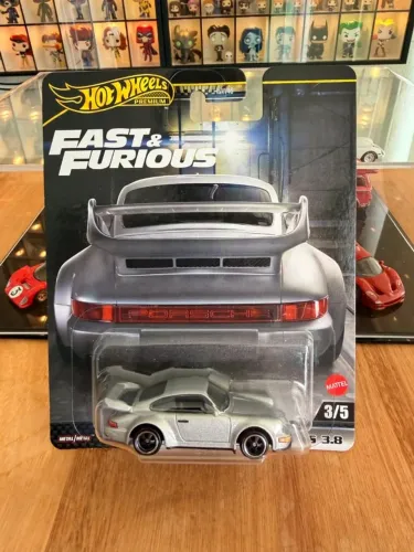 Hot Wheels Porsche 911 Carrera RS 3.8 Velozes e Furiosos Tokyo Drift Premium Fast Furious