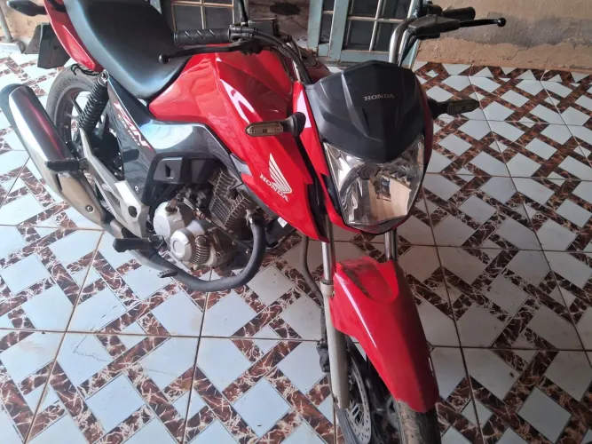 Fan 160 vermelha