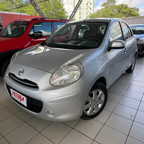 Nissan March SV 1.6 16V Flex Fuel 2013