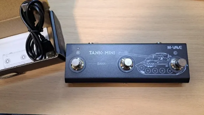 M-VAVE TANK MINI Pedal Multiefeitos para Guitarra/Baixo com 21 Presets