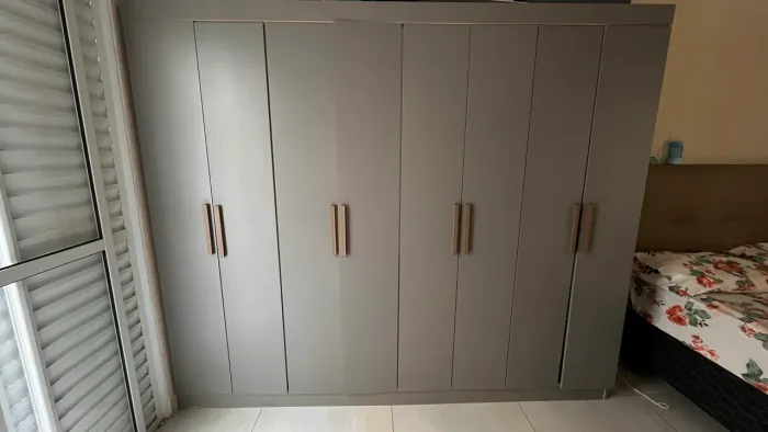 Vendo guarda roupa usado 