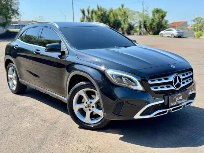 Mercedes-Benz GLA 200 Adv. 1.6/1.6 TB 16V Flex Aut. 2020