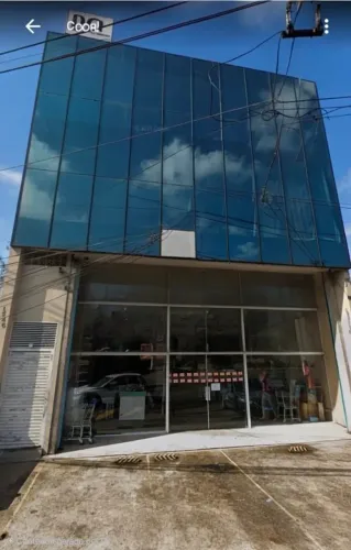 Salão Comercial de 212 m² com Vão Livre Frente para a Estrada dos Romeiros | Barueri