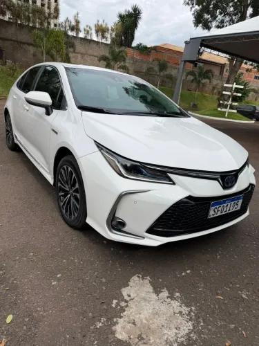 Toyota Corolla Altis Prem. Hybrid 1.8 Flex AUT 2024