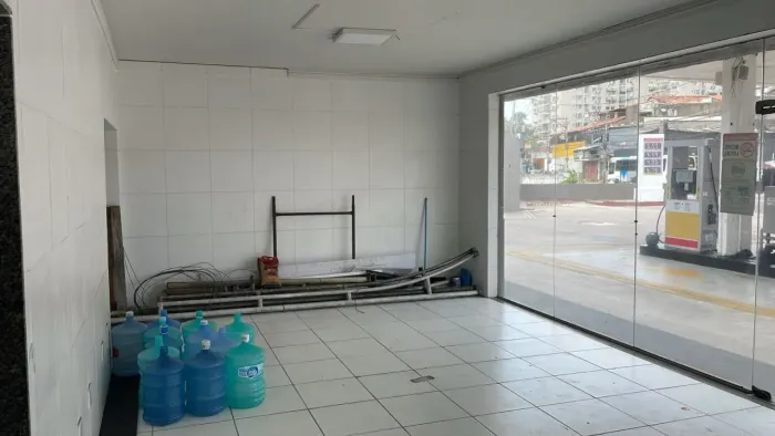Loja de conveniência para aluguel com 120m² em Mutondo - São Gonçalo - RJ