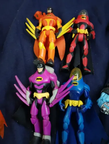 Action Figures do Batman versão 2004.