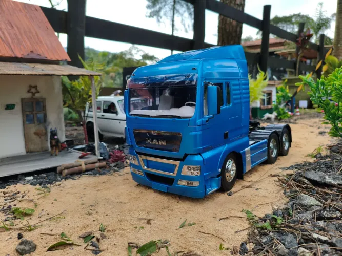 Truck tamiya 1/14 novo