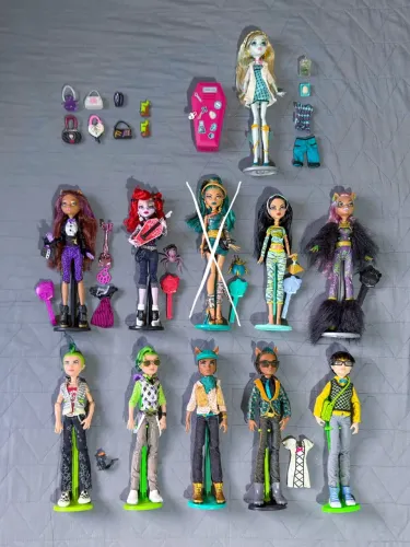 Monster high e acessórios 