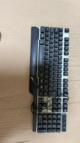 teclado e mouse com rgb