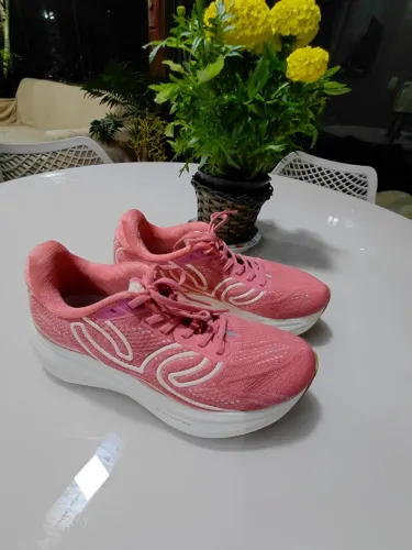 Tênis Feminino de Corrida Corre Max Rosa Olympikus tamanho 37. Usado 5x. Esta como.novo.