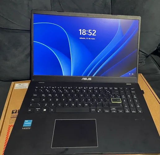 Notebook ASUS VivoBook Go 15