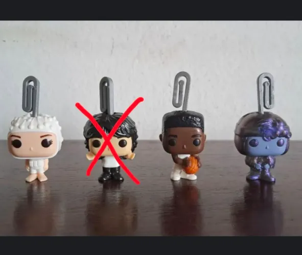 Bonecos Stranger Things Kinder Joy